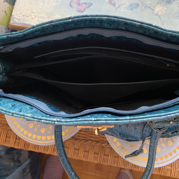 Faux Croc Handbag - Picture 3 of 4